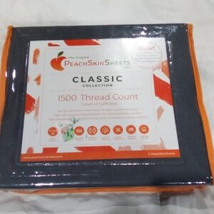 King Classic Collection Bedding Set - Black